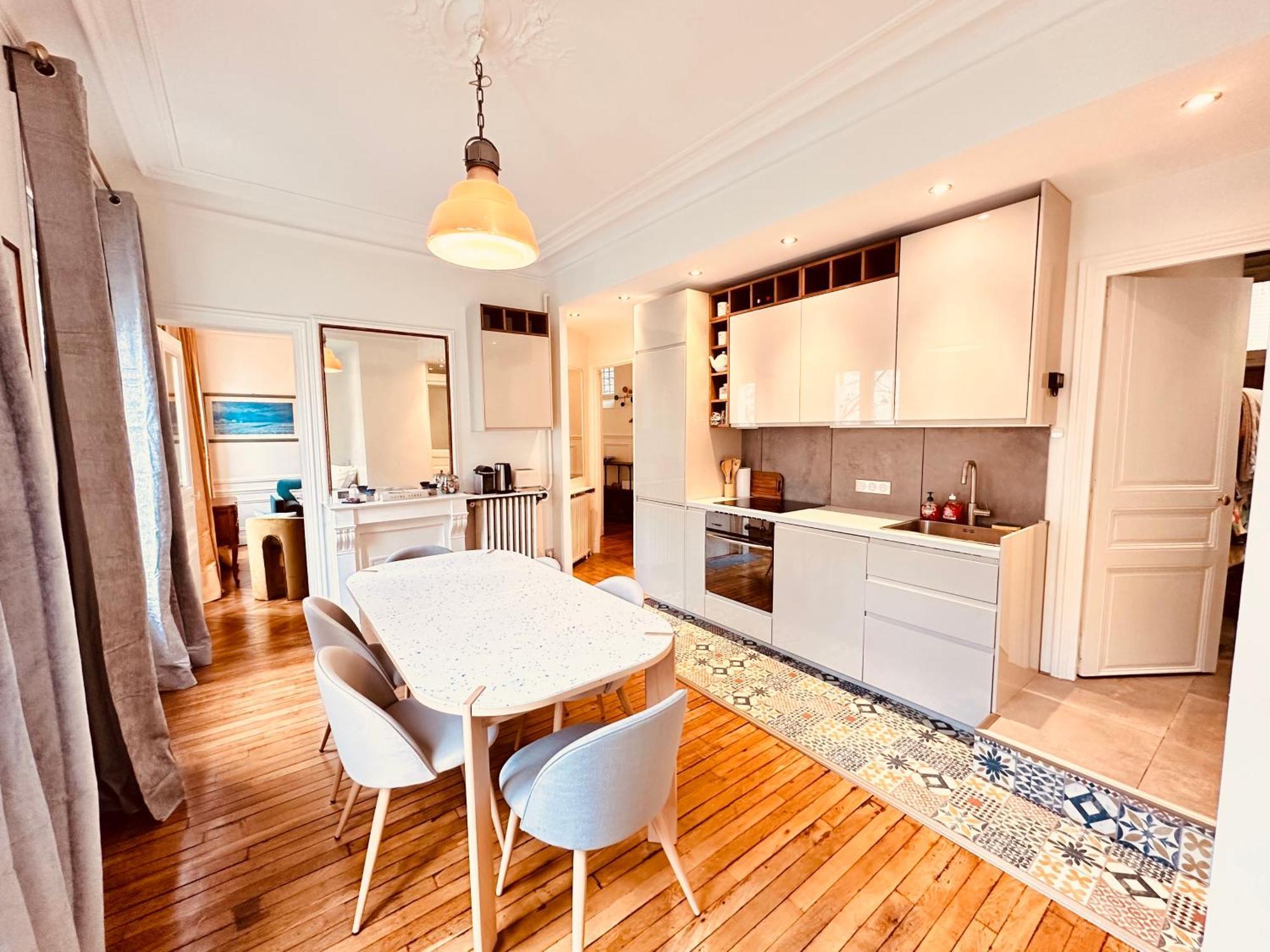 Charming 4-Room Flat Near Eiffel Tower-8People-2 Bedrooms Paris Exterior photo